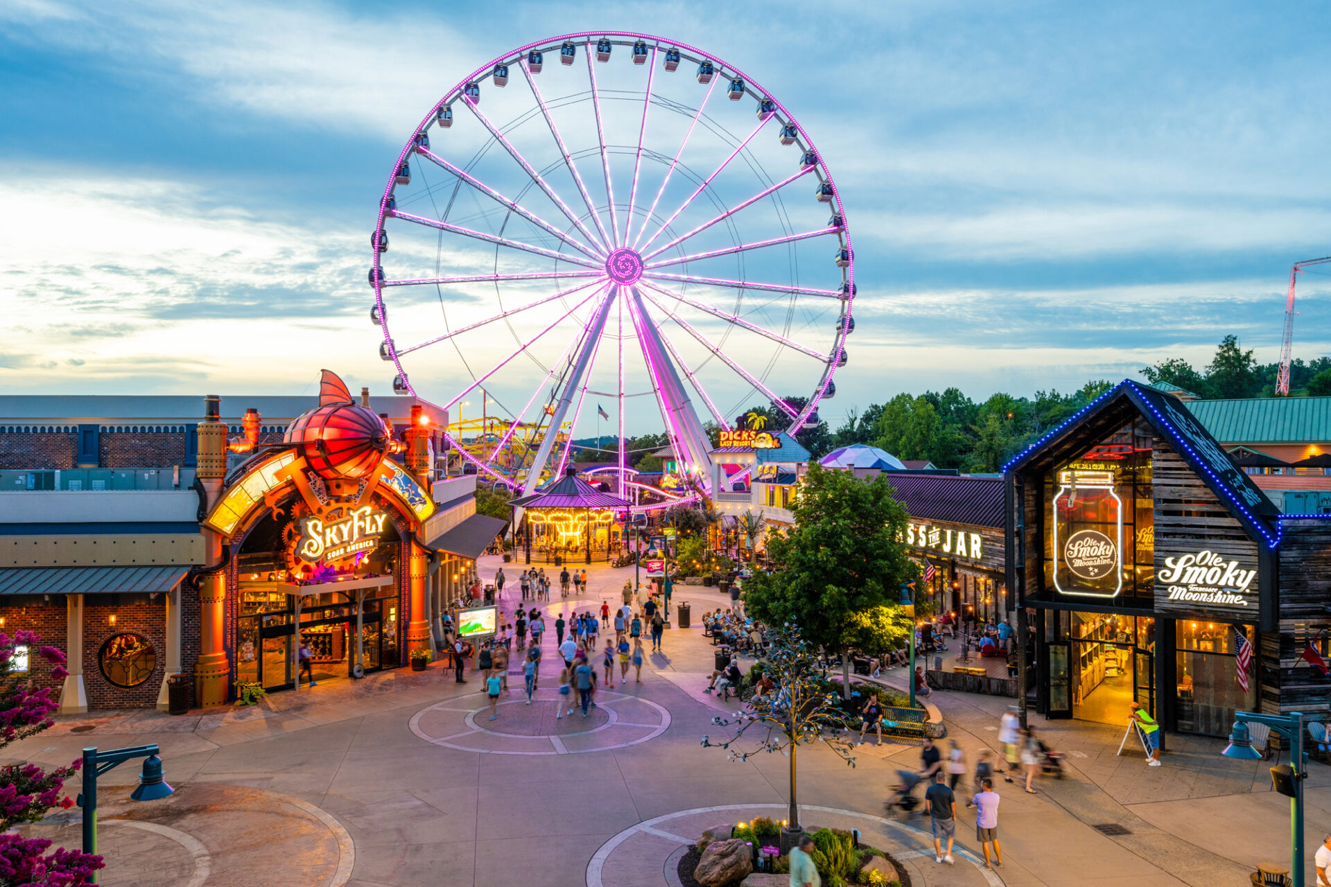 The Island At Pigeon Forge: Pigeon Forge, Tennessee The Island At Pigeon Forge: Pigeon Forge, Tennessee