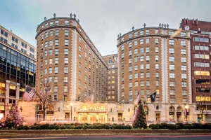 Celebrating its 100th anniversary in 2025, the Mayflower Hotel, Autograph Collection features distinctive artwork from collaborating artist Cris Clapp Logan.