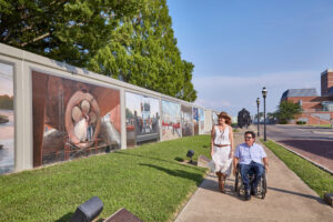 Murals tell the Paducah's history and decorate the flood wall along the river. 