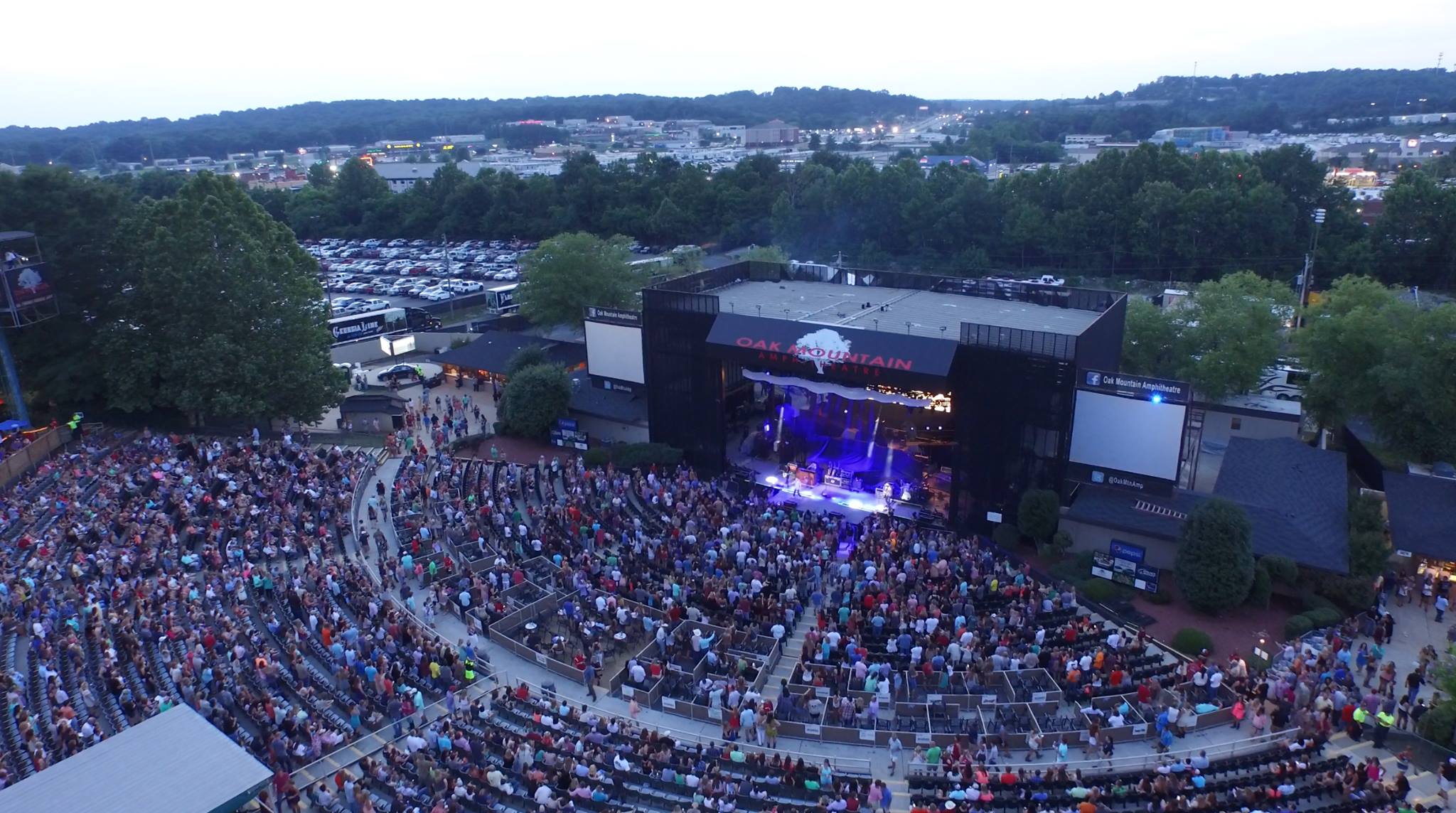An overhead shot of Oak Mountain Ampitheatre.